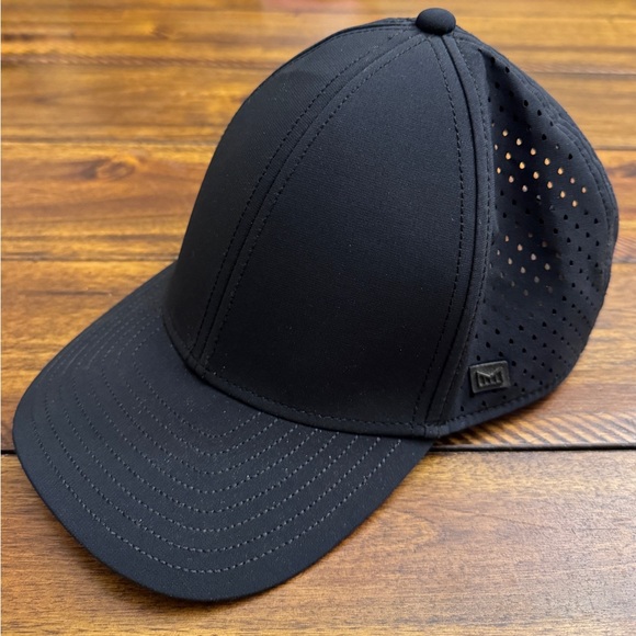 Melin Hydro A Game Hat, like new